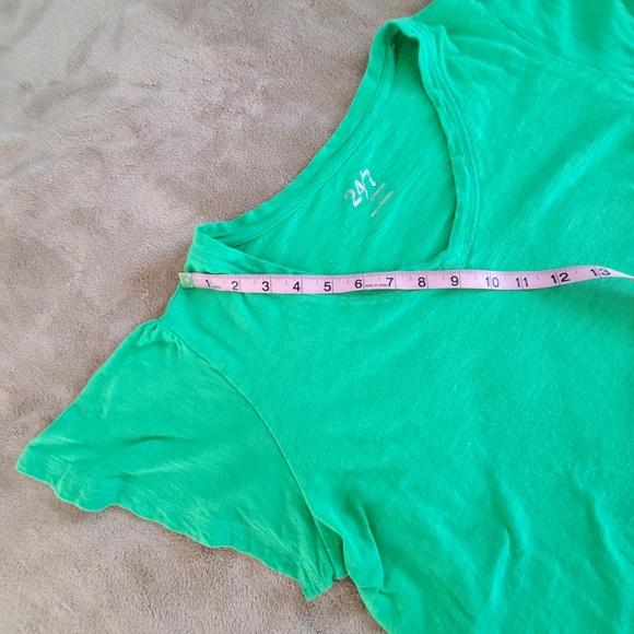 Green Tee Ladies Vneck L Maurices - Picture 2 of 5